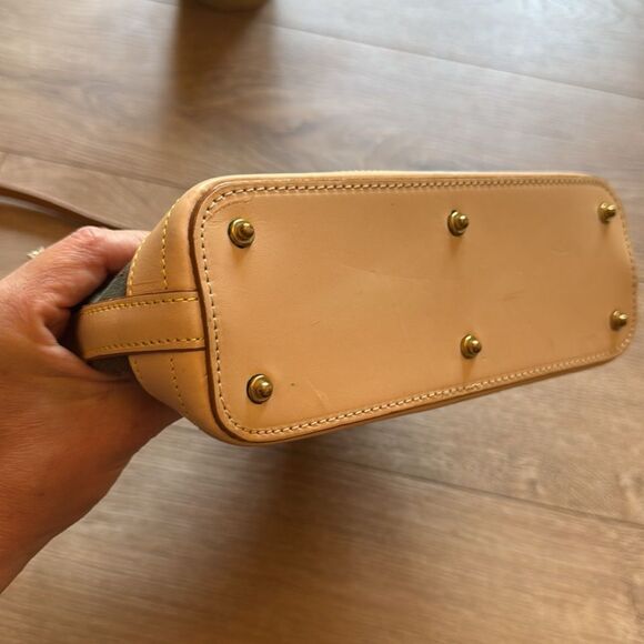 VINTAGE DOONEY AND BOURKE LOGO HOBO STYLE PURSE HANDBAG WITH LEATHER STRAP - Picture 5 of 11